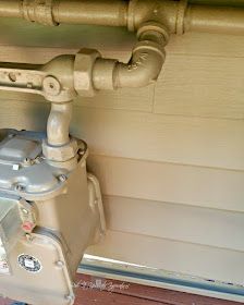 Redo It Yourself Inspirations : DIY Utility Meter Cover Hide Gas Meter, Porch Appeal, Repurposed Shutters, Utility Covers, Construction Fence, Diy Exterior, Fish Tank Stand, Outdoor Living Diy, Vinyl Shutters