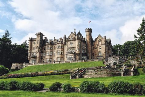 Skibo Castle, Castles In Scotland, Scotland Castles, Dream Destination Wedding, Weekend Escape, Scottish Castles, Castle House, Beautiful Castles, Stately Home