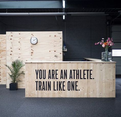 Crossfit Box Design Ideas Gym Interior, Crossfit Gym Design Ideas, Gym Ideas Design Commercial, Crossfit Box Design, Crossfit Gym Design, Modern Gym Interior Design, Boutique Gym Design, Commercial Gym Design, Fitness Center Design