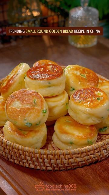 Chinese Bread Recipe, Korean Bread, Chinese Bread, Asian Bread, Easy Biscuit, Savoury Muffins, Chinese Snacks, Savory Muffins, Biscuits Easy