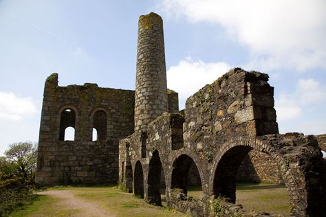 South Wheal Francis Mine Ruins Redruth Cornwall, Abandoned Mine, Engine House, Devon And Cornwall, Cornwall England, Kingdom Of Great Britain, Isles Of Scilly, Medieval Castle, Historical Architecture