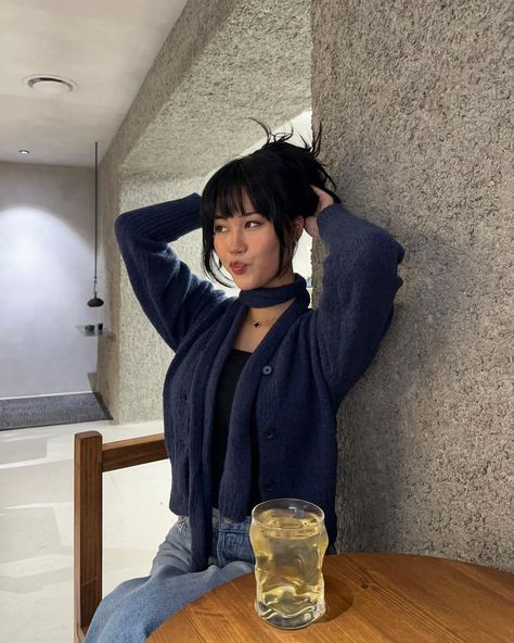 a rare occasion that I drink something else than matcha in a café | Instagram Jihoon Kim, Study Outfit, Insta Pictures, Disco Outfit, Fall Fits, Feminine Beauty, Something Else, Girly Girl, Role Models