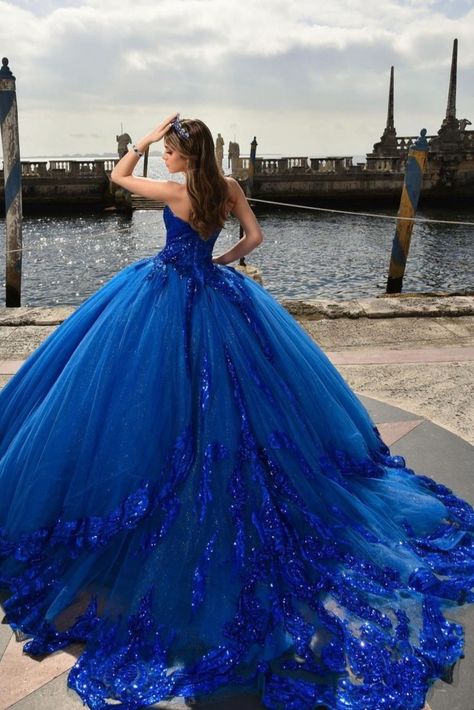 Dark Blue Quinceanera, Quinceanera Dresses Royal Blue, Dark Blue Quinceanera Dresses, Quinceanera Dances, Royal Blue Quinceanera Dresses, Blue Quinceanera Dresses, Royal Blue Quince, Royal Blue Quinceanera, Quinceanera Themes Dresses