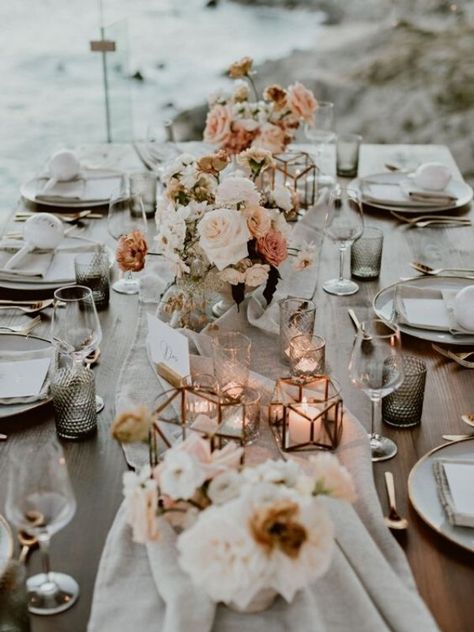 Rectangular Table Decor Wedding, Modern Cabo Wedding, Amy Abbott Events, Wedding Table Setting Simple, Boho Wedding Decorations Table, Boho Chic Table Setting, Romantic Neutral Wedding, Wedding Dinner Table Decorations, Wedding Dinner Table Setting