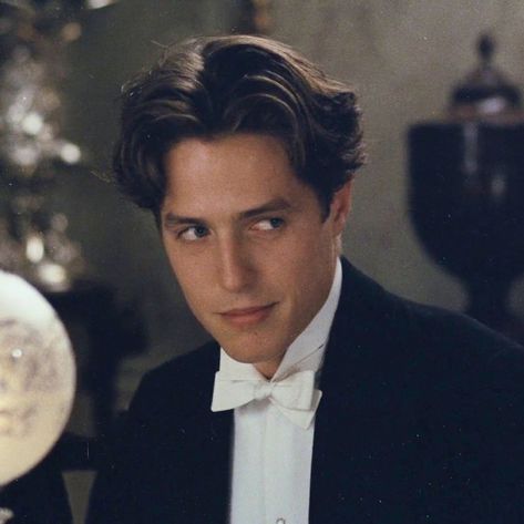 not only 90s on Instagram: “Hugh Grant as Clive Durham in “Maurice” (1987)” Clive Durham, Hug Grant, Hugh Grant Notting Hill, Maurice 1987, Period Films, Newt Scamander, Hugh Grant, Notting Hill, Don't Judge