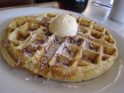 Buttermilk Belgian Waffles. These were delicious with strawberris and whip cream! Buttermilk Waffles Recipe, Belgian Waffles Recipe, Breakfast Favorites, Belgium Waffles, Buttermilk Waffles, Breakfast Crepes, Cooking Stuff, Perfect Pancakes, Pioneer Woman Recipes