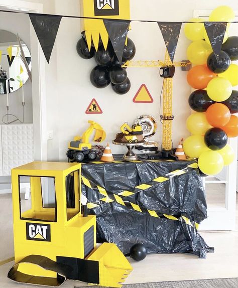 Construction Birthday Cake, Construction Theme Birthday Party, Construction Cake, Construction Theme Party, Tractor Party, Rainy Day Fun, Toy Story Birthday Party, Construction Birthday Parties, Construction Party