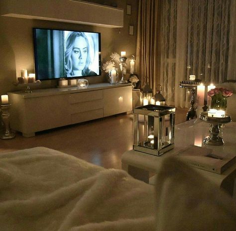 Bedroom Romantic Living Room, Glam Living Room, Woman Cave, Romantic Home Decor, Woman Bedroom, A Living Room, Cozy Living Rooms, My New Room, Cozy Living