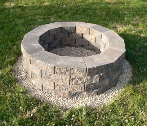 Make A Fire Pit, How To Build A Fire Pit, Easy Fire Pit, Brick Fire Pit, Fire Pit Ring, Fire Pit Furniture, Stone Fire Pit, Fire Pit Seating, Concrete Fire Pits