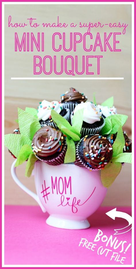 Mini Cupcake Bouquet with vinyl - gift for mom! Mini Cupcake Bouquets, Mothers Day Cake Ideas Simple, Bouquet Mothers Day, Mothers Day Cake Ideas, Mothers Day Cupcakes, Mini Cupcake, Mothers Day Cake, Crochet Dishcloth, Cupcake Bouquet