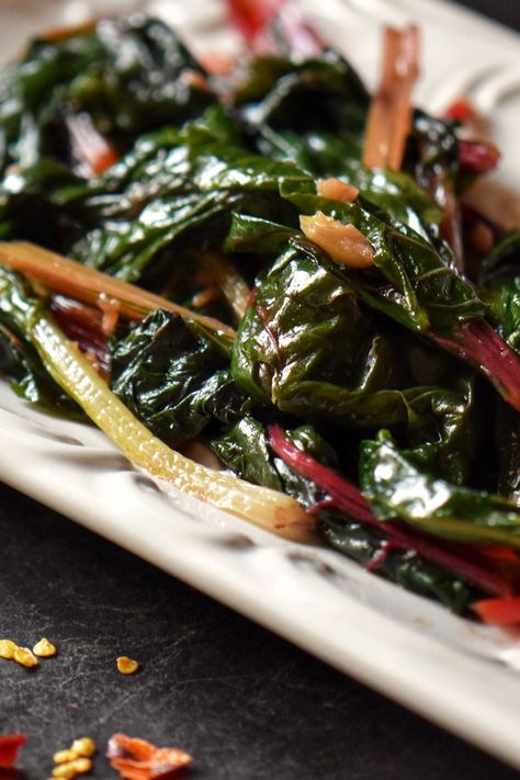 Having a hard time incorporating those healthy, green, leafy vegetables into your diet?  Once you try this recipe for Italian-style Sauteed Garlic Swiss Chard, it will no longer be an issue. #swisschard #easysidedish #italiansidedish Chard Recipes Healthy, Swiss Chard Recipe, Swiss Chard Recipes Easy, Rainbow Chard Recipes, Vegetarian Italian Recipes, Herb Medicine, Sauteed Swiss Chard, Italian Side Dishes, Veggie Ideas