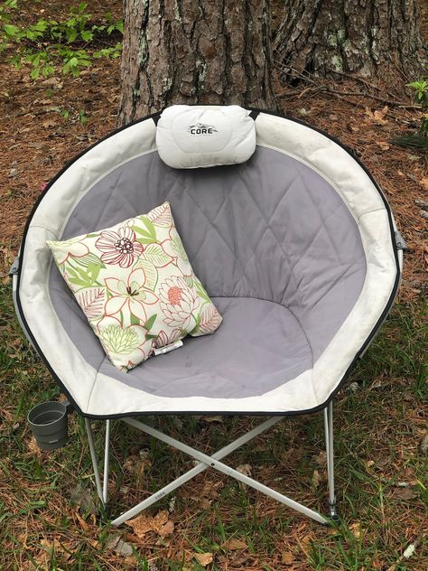 Comfy Camping Chairs, Camping Chairs Comfortable, Best Camping Chairs, Chic Camping, Camp Chairs, Boho Apartment, Boho Apartments, Camp Chair, Moon Chair