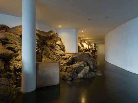 Geoffrey Bawa Architecture, Bawa Architecture, Sebastian Posingis, Kandalama Hotel, Geoffrey Bawa, Rock Nature, Nature House, Reptile House, Foyer Entrance