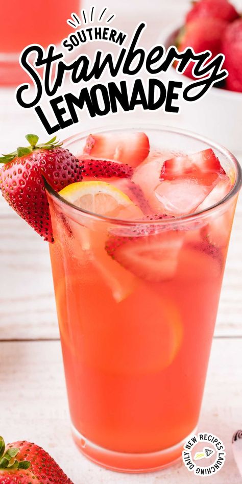 Strawberry Lemonade Recipe Easy, Country Time Lemonade Punch, Country Time Lemonade Recipe, Strawberry Lemonade Party, Lemonade Simple Syrup, Strawberry Lemonade Punch, Fresh Strawberry Lemonade, Family Drinks, Easy Strawberry Lemonade