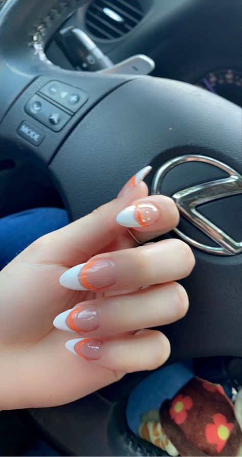 Nails For Orange Outfit, White And Orange French Tip Nails, Orange Prom Nails Short, Orange And White Ombre Nails, White Nails With Orange Design, Orange Accent Nails, Tennessee Orange Nails, White And Orange Nails Acrylic, White Nails With Orange