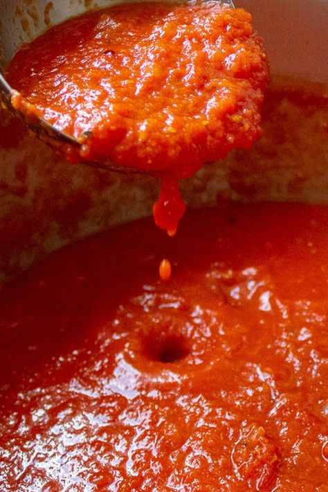 Best Tomato Sauce Recipe, San Marzano Tomato Sauce, Marzano Tomatoes, Italian Tomato Sauce, San Marzano Tomatoes, Tomato Sauce Recipe, Sauce Tomate, Italian Cooking, Homemade Pasta