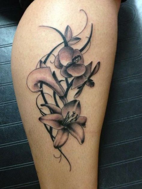 Orchideen Tattoo Wade grau Ranke Black Lily Tattoo, Lily Tattoo Meaning, Orchid Flower Tattoos, Flower Vine Tattoos, Black Flowers Tattoo, Tattoos Leg, Tattoo Foot, Vine Tattoo, Orchid Tattoo