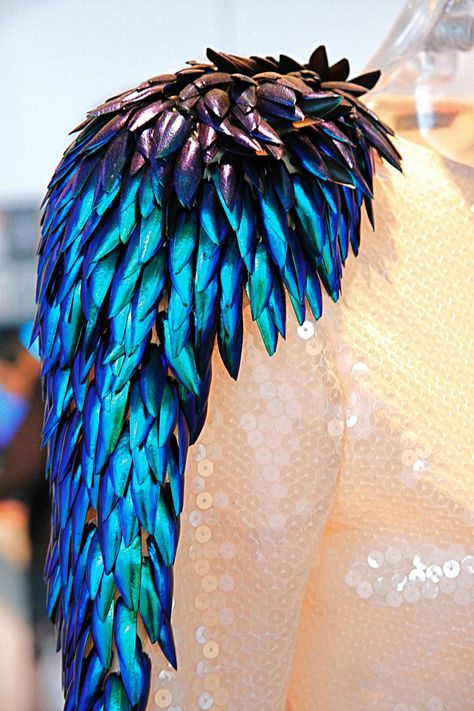 Couture Dior, Beetle Wings, Body Adornment, Feather Wings, 다크 판타지, Fantasy Costumes, High Art, Halloween Disfraces, Fantasy Clothing