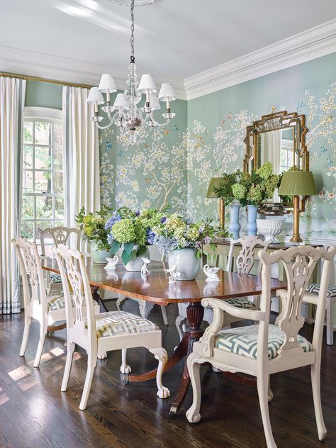 Heather Dewberry Stoller's Fresh Style - Flower Magazine Kitchen Island Shapes, Gracie Wallpaper, Georgian Style Homes, The Enchanted Home, Traditional Dining Room, Enchanted Home, Dining Room Chair, Brown Furniture, The Dining Room