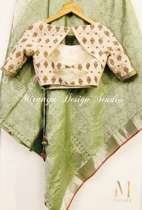 Casual Blouse Designs, Brocade Blouse Designs, Boat Neck Blouse Design, Best Blouse Designs, Kids Blouse Designs, New Saree Blouse Designs, Traditional Blouse Designs, Latest Model Blouse Designs, Fashionable Saree Blouse Designs