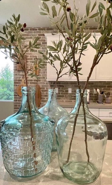 Glass Jugs Decor, Jug Decor, Large Glass Bottle, Farmhouse Stools, Large Glass Vase, Glass Vase Decor, Large Farmhouse, Deco Champetre, Wine Jug