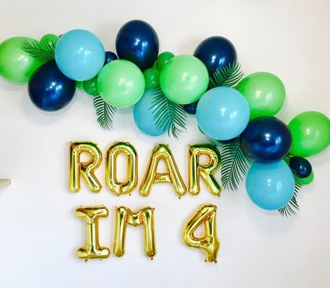 Graduation Ideas For Boys, Roar Im 4, Dino Balloon Garland, Party Graduation Ideas, Dinosaur Backdrop, Balloon Dinosaur, 4th Birthday Party For Boys, Dinosaur Balloons, Dinosaur Themed Birthday Party