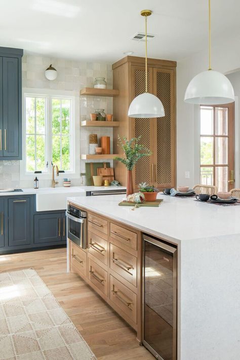 Farmhouse Blue, Porcelain Countertops, Modern Contemporary Kitchen, Minimalist Cabinet, Contemporary Kitchen Cabinets, Kitchen Goals, American Farmhouse, Interior Design Courses, Farmhouse Modern