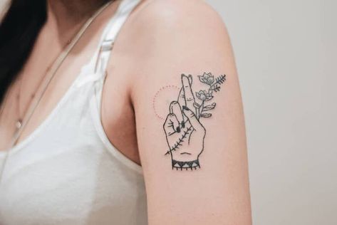 Do you need a kiss of luck right now? We're pretty sure we all do! Check out these 25 good luck tattoos for ideas and inspiration. Good Luck Tattoo Ideas, Bad Luck Tattoo, Luck Tattoo Ideas, Lucky Tattoo Symbols, Good Luck Tattoos, Lucky Tattoos, Luck Tattoos, Good Luck Tattoo, Wishbone Tattoo