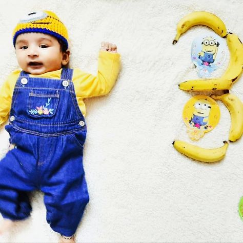 Minion Theme Photoshoot, 3 Month Birthday Photo Ideas, Three Month Old Baby Pictures, 3months Baby Photoshoot Ideas, 3 Month Old Baby Photoshoot, 3 Months Old Baby Photoshoot, 3 Month Old Photoshoot, Photoshoot For Baby, Creative Monthly Baby Photos