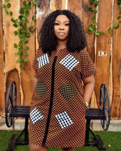 2021 ankara styles Short Gown Styles, Xhosa Attire, Kitenge Designs, Ankara Short, African Attire Dresses, Ankara Short Gown Styles, Kente Dress, Beautiful Dreadlocks, Short African Dresses