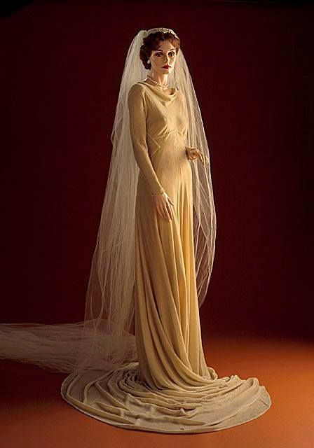 Chiffon velvet wedding dress and silk net veil. Designed by Madeleine Vionnet. Circa 1930-34. Photo Credit: LACMA 1930s Wedding, Madeleine Vionnet, Vintage Wedding Photos, Womens Wedding Dresses, Wedding Gowns Vintage, Vintage Gowns, A Wedding Dress, Vintage Couture, Bridal Fashion Week