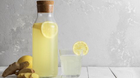 Are you looking for a bedtime drink to lose belly fat in a week? Here is a simple recipe that I have used for years to help me lose extra pounds around the waistline easily at home. Not only is this drink safe to use but it is tasty and easy to make. If you have the ingredients, your drink can be ready in less than 5 minutes. Lisa Exercise, 1300 Calorie Diet, Nighttime Drink, Stomach Fat Diet, Jamaican Oxtail, Organising Tips, Bedtime Drink, Losing Belly Fat Diet, Lemon Diet