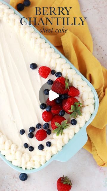 Whitney DePaoli | Sugar & Sparrow on Instagram: "BERRY CHANTILLY SHEET CAKE 🍓🫐 a sheet cake version of my favorite Summer cake: two layers of bakery-style white cake with sweet berry jam, fresh berries, and the most delicious Chantilly cream frosting ever. This recipe is so easy to decorate and transport as a sheet cake 🙌🏼 it’ll be the hit of your next gathering! ⁣⁣
⁣⁣
Full recipe + decorating tutorial linked in my bio (or at https://sugarandsparrow.com/berry-chantilly-sheet-cake/) ✨⁣⁣
⁣⁣
#sheetcake #berries #chantillycake #whitecake #vanillacake #bakedfromscratch #mascarpone #berrycake #cakedecorating #baking #cakeideas" Vanilla Cake With Berries, Chantilly Sheet Cake, Decorating A Sheet Cake, Berries Cake Decoration, Fruit Cake Decoration, Sheet Cakes Decorated, Cake Decorated With Fruit, Sheet Cake Designs, Summer Cake