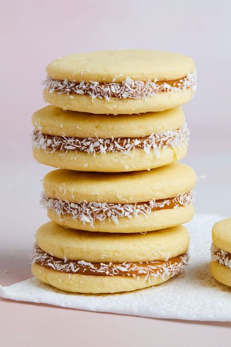 Alfajores - Delish.com Cannoli Cookies Recipe, Cookies Unique, Amaretti Cookie Recipe, Tiramisu Cookies, Hot Chocolate Cookies Cups, Unique Christmas Cookies, Perfect Sugar Cookies, Christmas Cookie Recipe, Cookie Recipes Unique