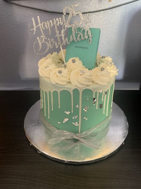 Tiffany’s Birthday Cake, Tiffany Blue Birthday Cake, Tiffany And Co Birthday Party Ideas, Tiffany Birthday Cake, Tiffany And Co Cake, Tiffany Blue Cake, Tiffany Cake, Tiffany Blue Cakes, 50th Birthday Cake For Women