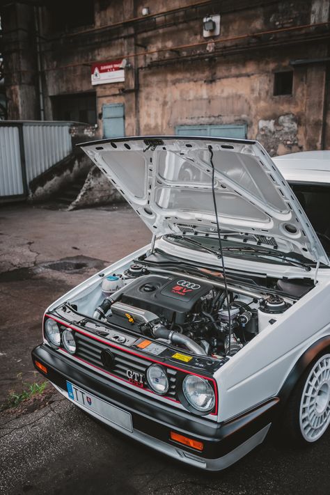 Vw Golf Wallpaper, Cabrio Vw, Vw Motorsport, Mk1 Caddy, Golf Gti Mk2, Golf Gti Mk1, Vw Racing, Jetta A4, Vw R32