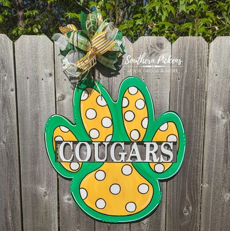 I know it's hard to think about school starting back next month, when there's still a good bit of summer to enjoy! But, as you start preparing for spirit signs or teacher door hangers, let me know what I can help you with! This Cougar Paw is the newest addition to the shop, and customizable with the colors and phrase of your choice! Pride Door Hanger, Paw Print Door Hanger, Teacher Door Hangers, Spirit Signs, Baby Door Hangers, Baby Door, Hanger Decor, Teacher Doors, Hanger Home