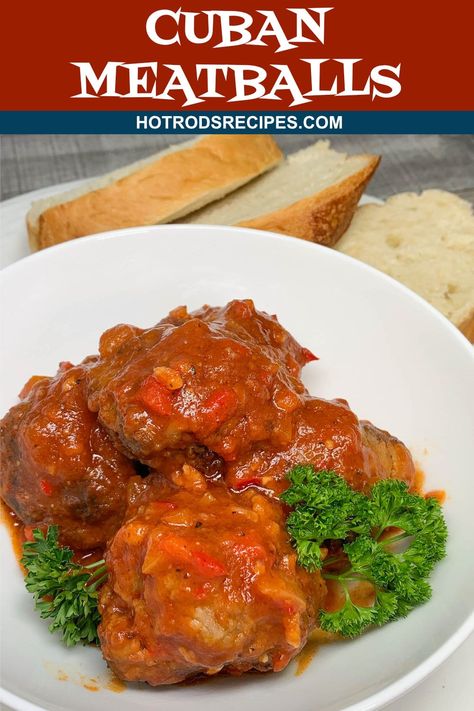 Traditional Cuban Meatballs (Albondigas) Authentic Cuban Picadillo Recipe, Albondigas Recipe, Meatball Dish, Classic Meatballs, Veg Crispy, Meatball Dishes, Dinner Party Dishes, Bhaji Recipe, Cuban Food