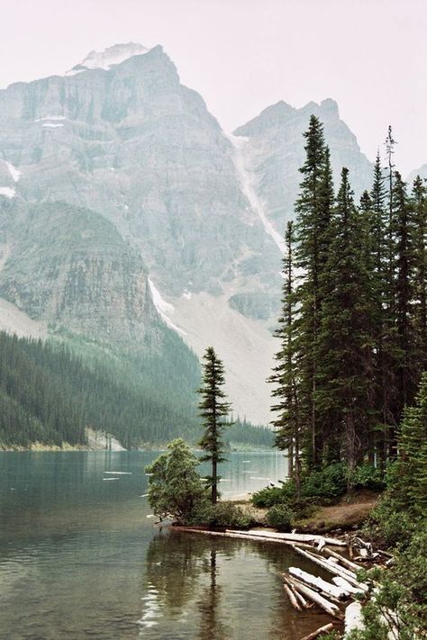 The Still Wanderer | johntirso: Lake Moraine. .Tirso: Wanderlust Aesthetic, Landscape Designs, Jolie Photo, Photography Travel, Alam Yang Indah, Alam Semula Jadi, Wanderlust Travel, Favorite Pins, Nature Travel