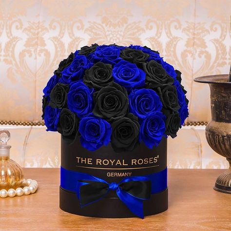 Royal Blue And Black Bouquet, Blue And Black Roses, Black And Blue Roses Bouquet, Flowers Bouquet Gift Girlfriend Black, Blue Glitter Roses Bouquet, Strawberry Shortcake Coloring Pages, Cheesy Valentine, Rosen Box, Ribbon Crafts Diy