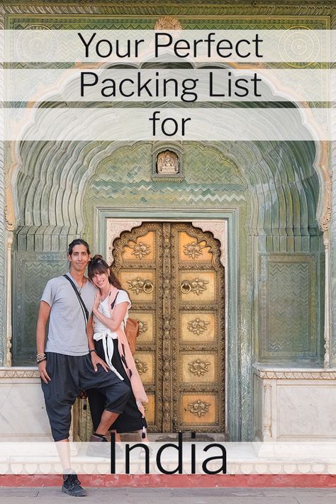 Packing For India Woman, What To Pack For India Trip, What To Pack For India Women, Agra India Travel, Travel To India Packing Lists, Travel To India Outfit, India Fashion 2023, India Packing List Woman, Packing For India Trip