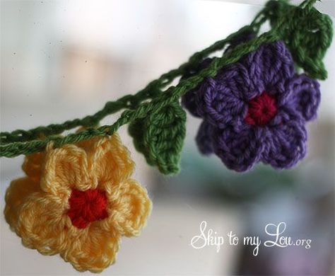 How to Make a Crochet Flower Garland Crochet Hook J hanging crochet garland Crochet Spring Garland Free Pattern, Crochet Flower Garland Pattern Free, Crochet Garland Pattern Free, Crochet Flower Garland, Crochet Garlands, Garland Crochet, Garland Tutorial, Flowers Garland, Crochet Puff Flower