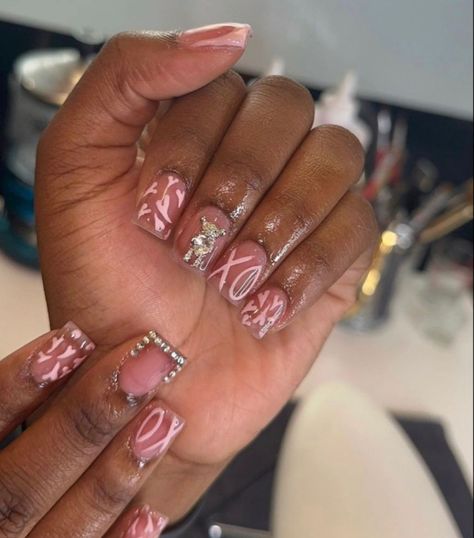 Overlay Valentine Nails, Short Nail Set Valentines, Nails Acrylic Almond Spring, Short Square Valentines Nails, Spring Nails 2023 Dip, Acrylic Overlay Nails Short, Short Nail Designs Valentines, Pink Tip Nails, Overlay Nails