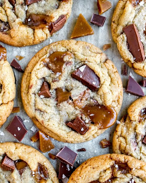 Chocolate Toffee Cookies, Toffee Chips, Homemade Toffee, List To Make, Toffee Cookies, Messy Kitchen, Chocolate Toffee, No Bake Bars, Easy Cookie Recipes