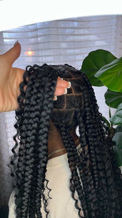 Large Knot Less Bohemian Braids, Long Bohemian Knotless Braids Color, Bohemian Braids Large, Large Knotless Box Braids Bohemian, Bohemian Large Knotless Braids, Large Knotless Braids Hairstyles Boho, Bohemian Goddess Braids Hairstyles, Large Bohemian Braids, Large Goddess Knotless Box Braids