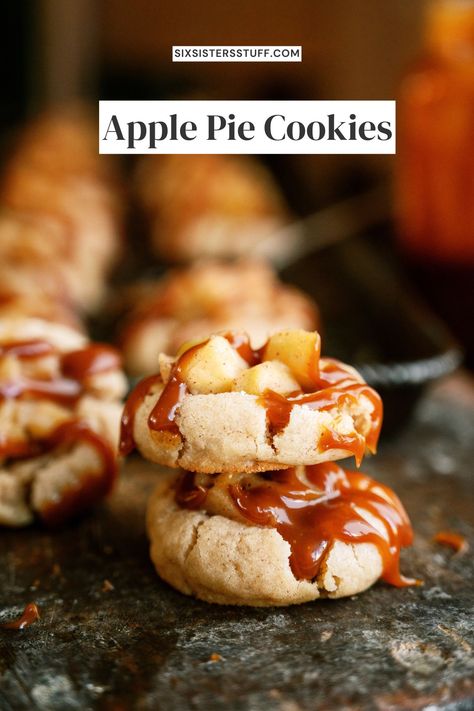 Apple Pie Cookies Traditional Apple Pie Recipe, Apple Pie Cookie, Simple Apple Pie, Apple Sweets, Apple Pie Cookie Recipe, Stuff Cookies, Six Sisters Recipes, 3 Yard Quilts, Cupcakes Cheesecake