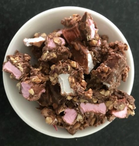 Best Rocky Road Recipe, Healthy Rocky Road, Vegetable Pies, Heart Healthy Recipes Easy, Healthy Mummy Recipes, Sugar Free Marshmallows, Mint Slice, Rocky Road Recipe, Mummy Recipes