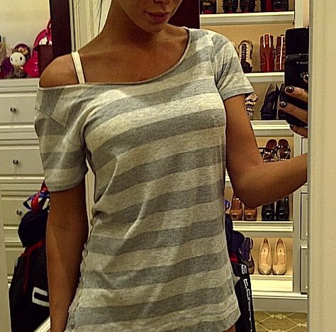 Everyone owns T-shirts for sometimes we just want to keep things casual. But that doesn’t mean you can’t look fabulous – simple can be so chic, if only you fashion it right. So here are some ways i… Shirt Reconstruction, Jennifer Stano, Shirt Crafts, 2015 Style, Off The Shoulder Shirt, Going Shopping, Off Shoulder Shirt, Tshirt Crafts, Cut Sweatshirts