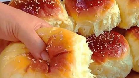 Brioche Recept, Milk Brioche, Bien Tasty, Brioche Loaf, Brioche Rolls, Pan Relleno, Brioche Recipe, Pane Dolce, Brioche Bread