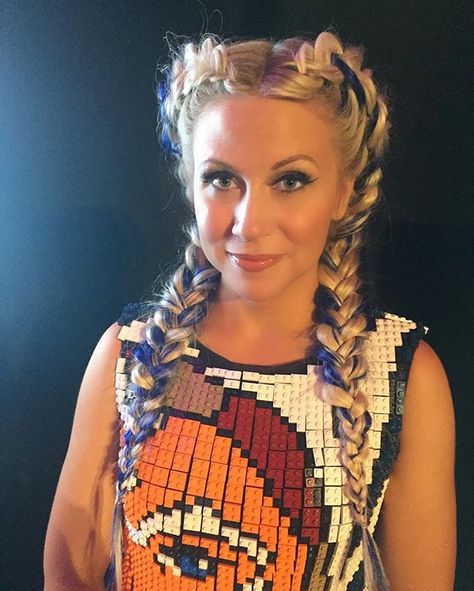 Ahsoka Tano hair created by @jenb_hair #heruniversefashionshow #sdcc Ashley Eckstein Ahsoka Tano, Ahsoka Tano Hairstyle, Ahsoka Hairstyle, Ashley Eckstein, Ashoka Tano, Star Wars Fashion, Star Wars Halloween, Star Wars Outfits, Galaxy's Edge